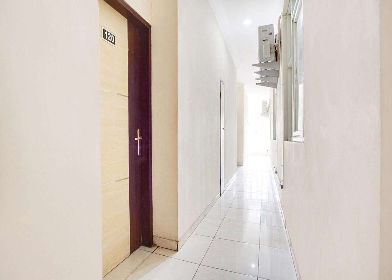 Oyo 2554 Hotel Arimbi Lama Dewi Sartika Бандунг Экстерьер фото
