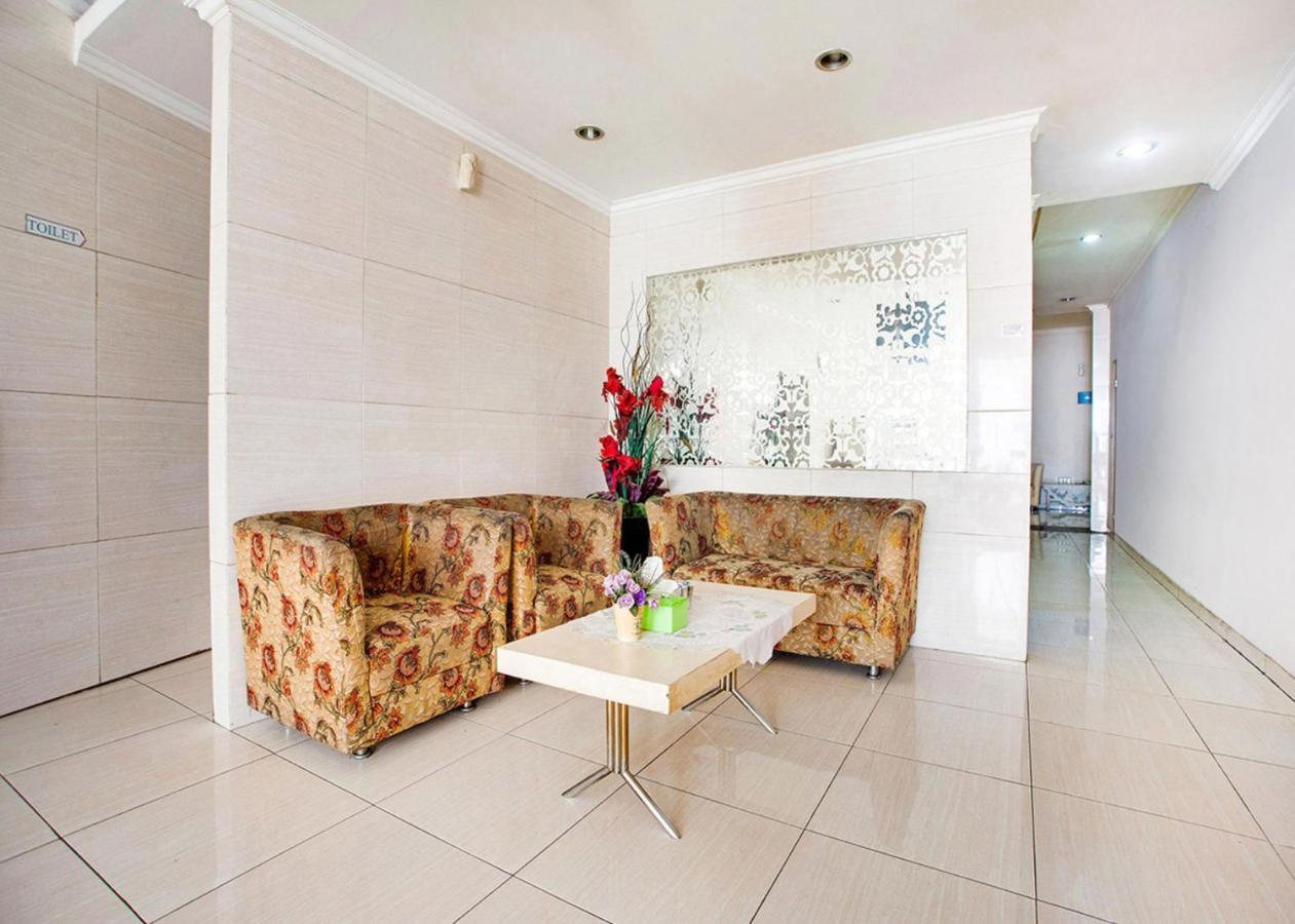 Oyo 2554 Hotel Arimbi Lama Dewi Sartika Бандунг Экстерьер фото