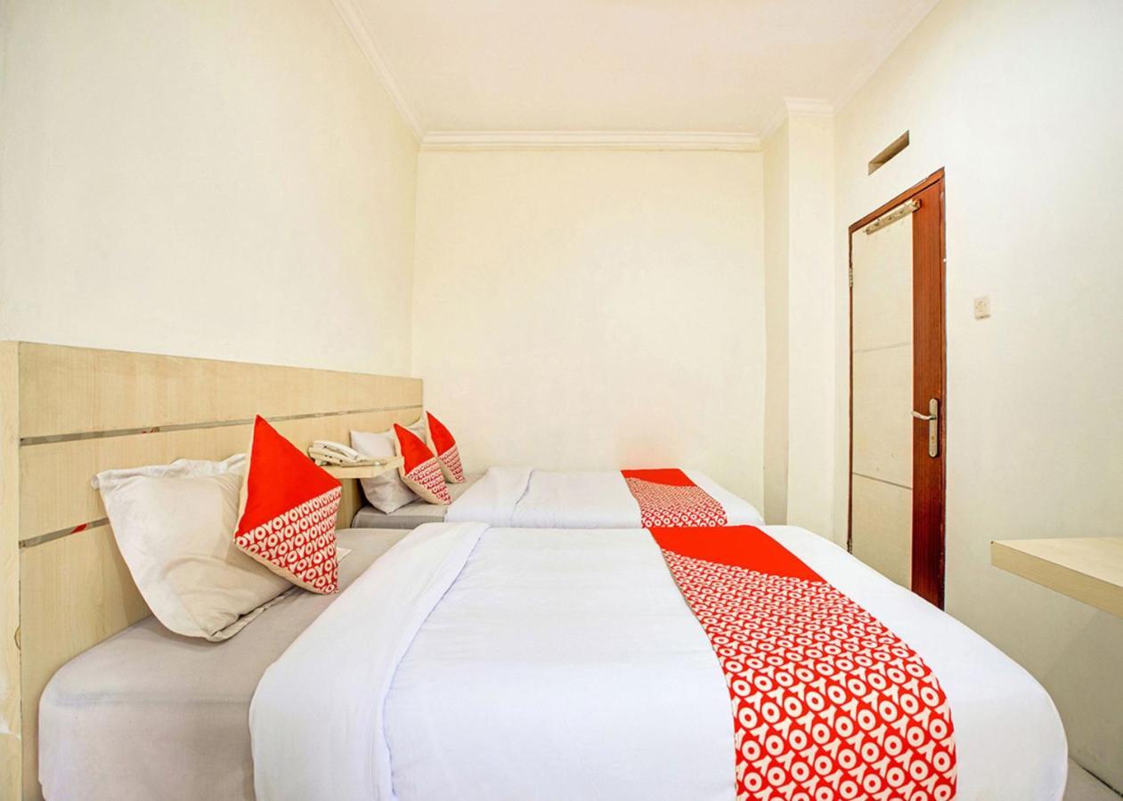 Oyo 2554 Hotel Arimbi Lama Dewi Sartika Бандунг Экстерьер фото